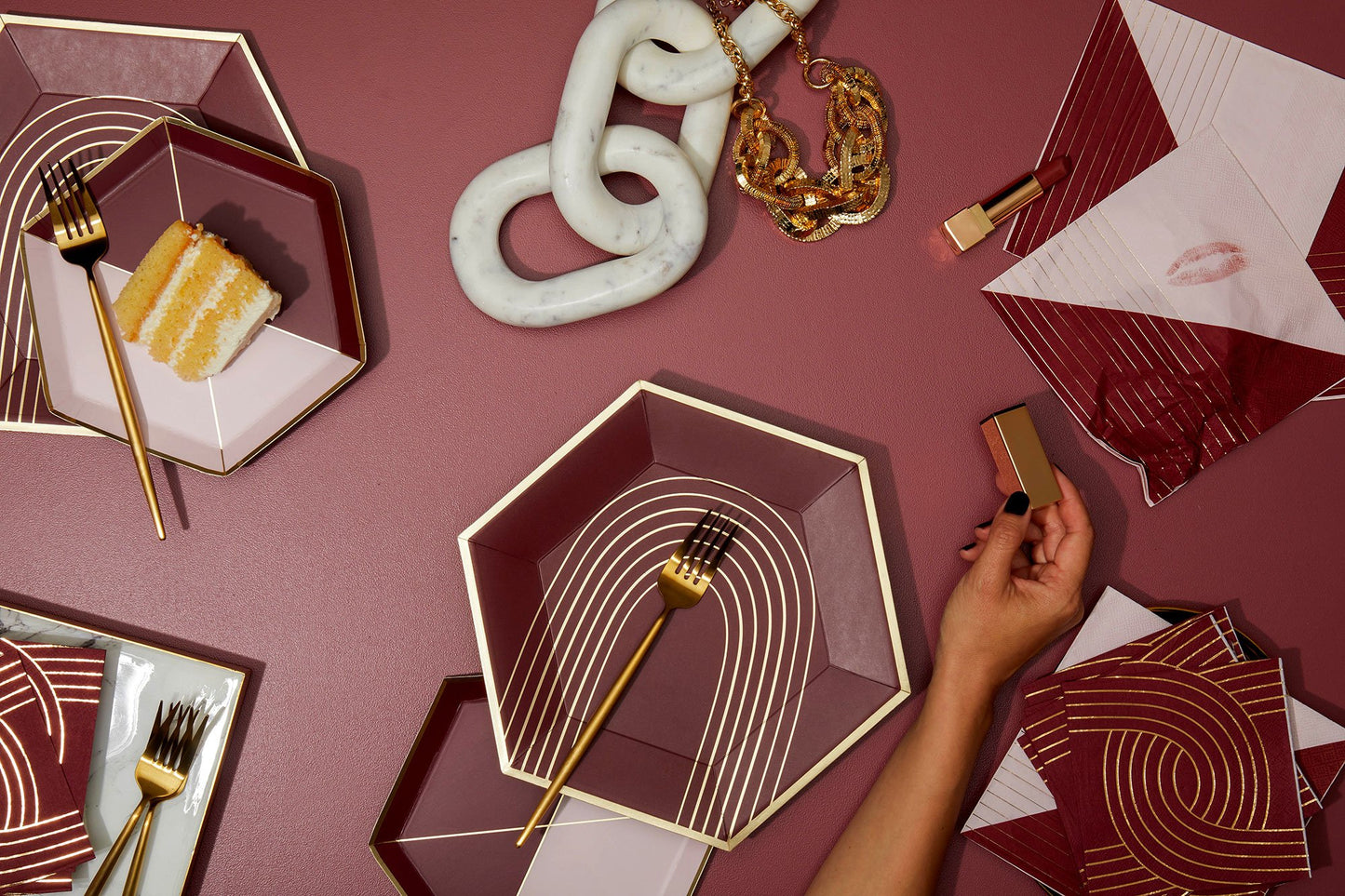Bordeaux - Maroon Pink Colorblock Small Paper Plates