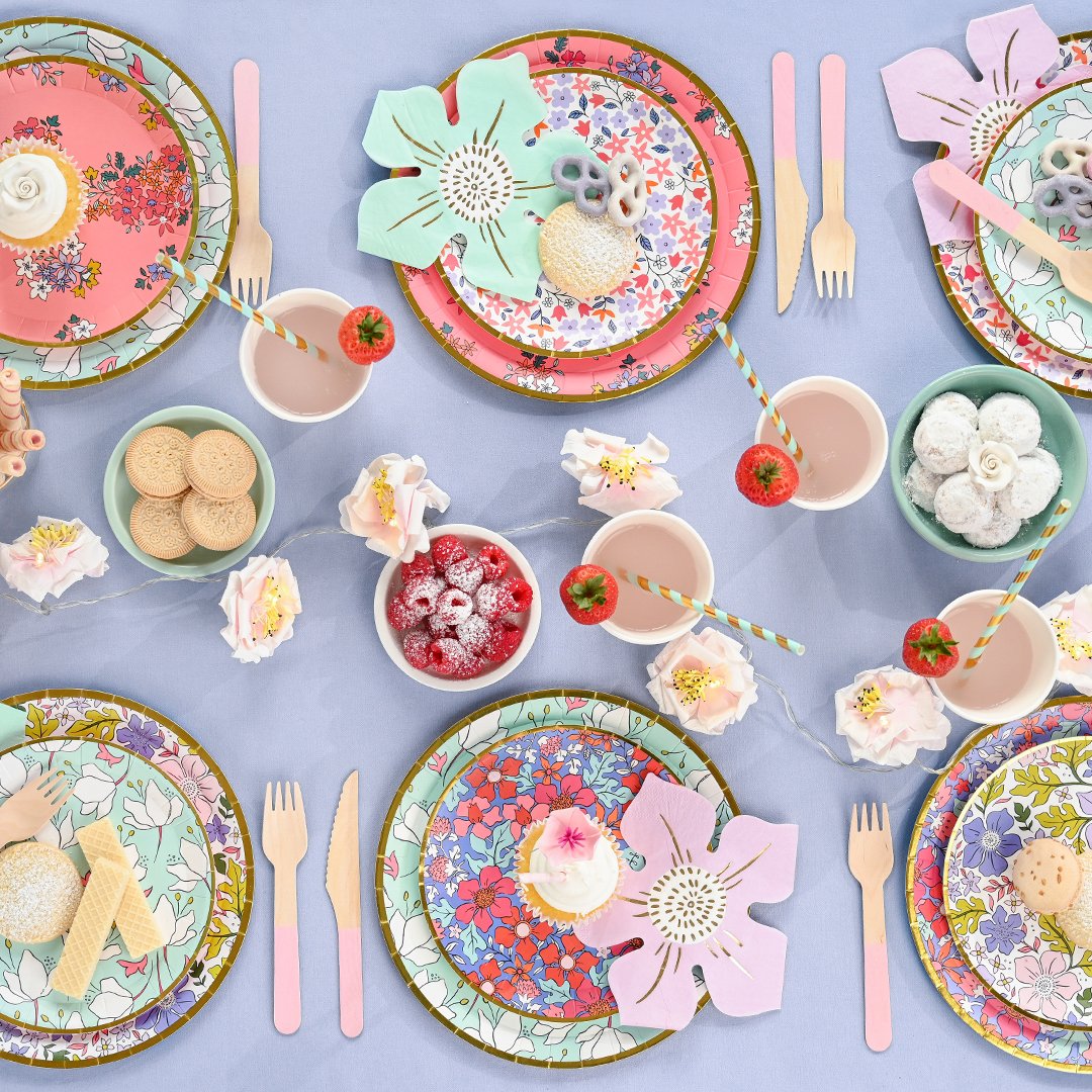 Pale Pink Wooden Cutlery