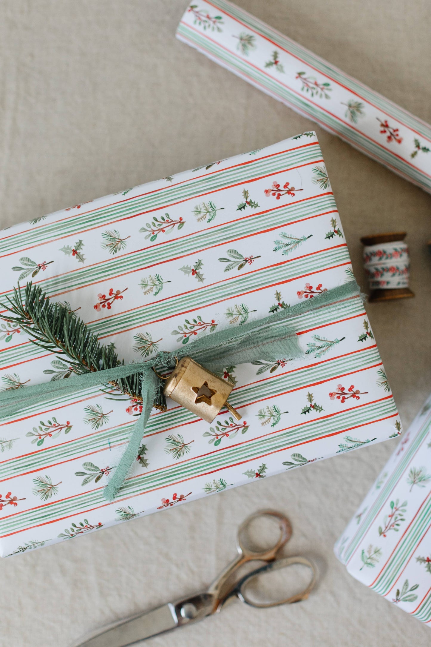 Holiday Garland Gift Wrap Roll