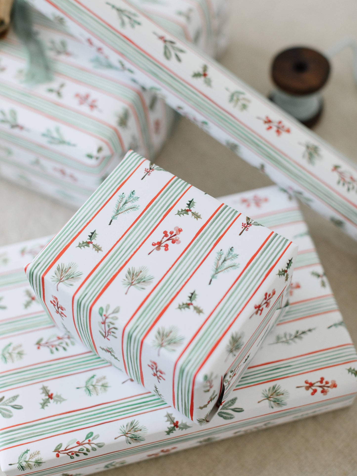 Holiday Garland Gift Wrap Roll