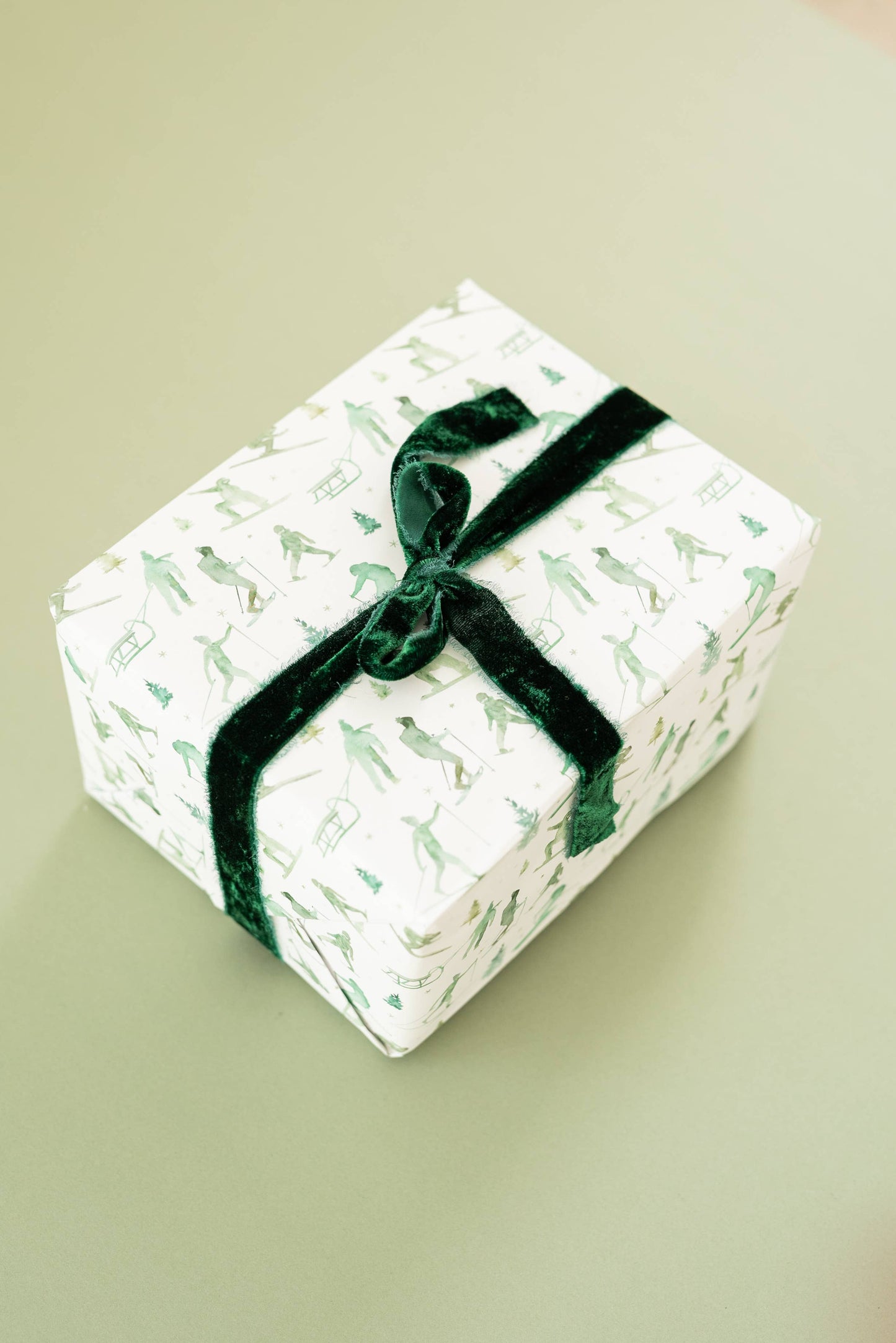 Winter Vacation Gift Wrap Roll