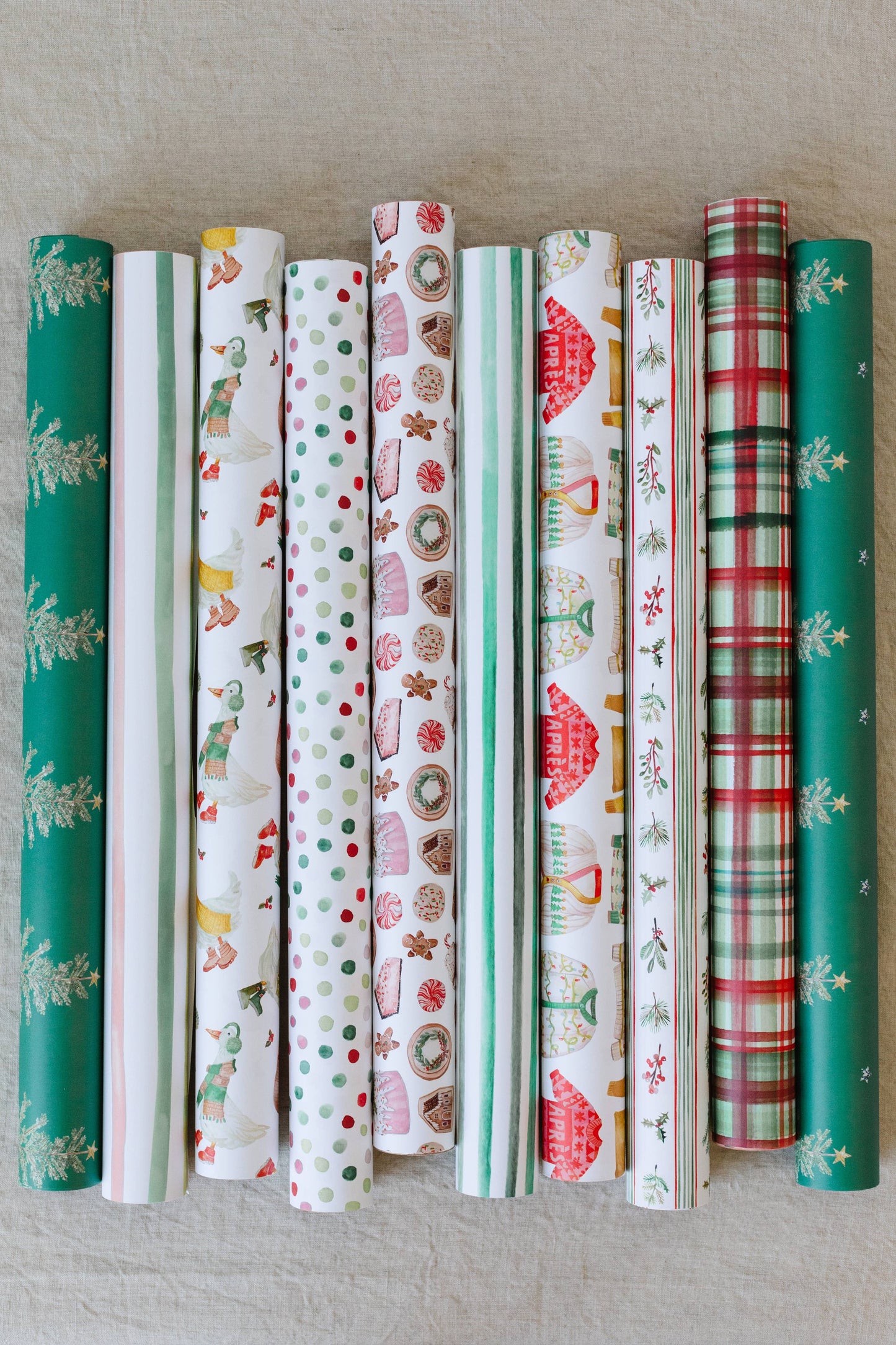 Holiday Garland Gift Wrap Roll