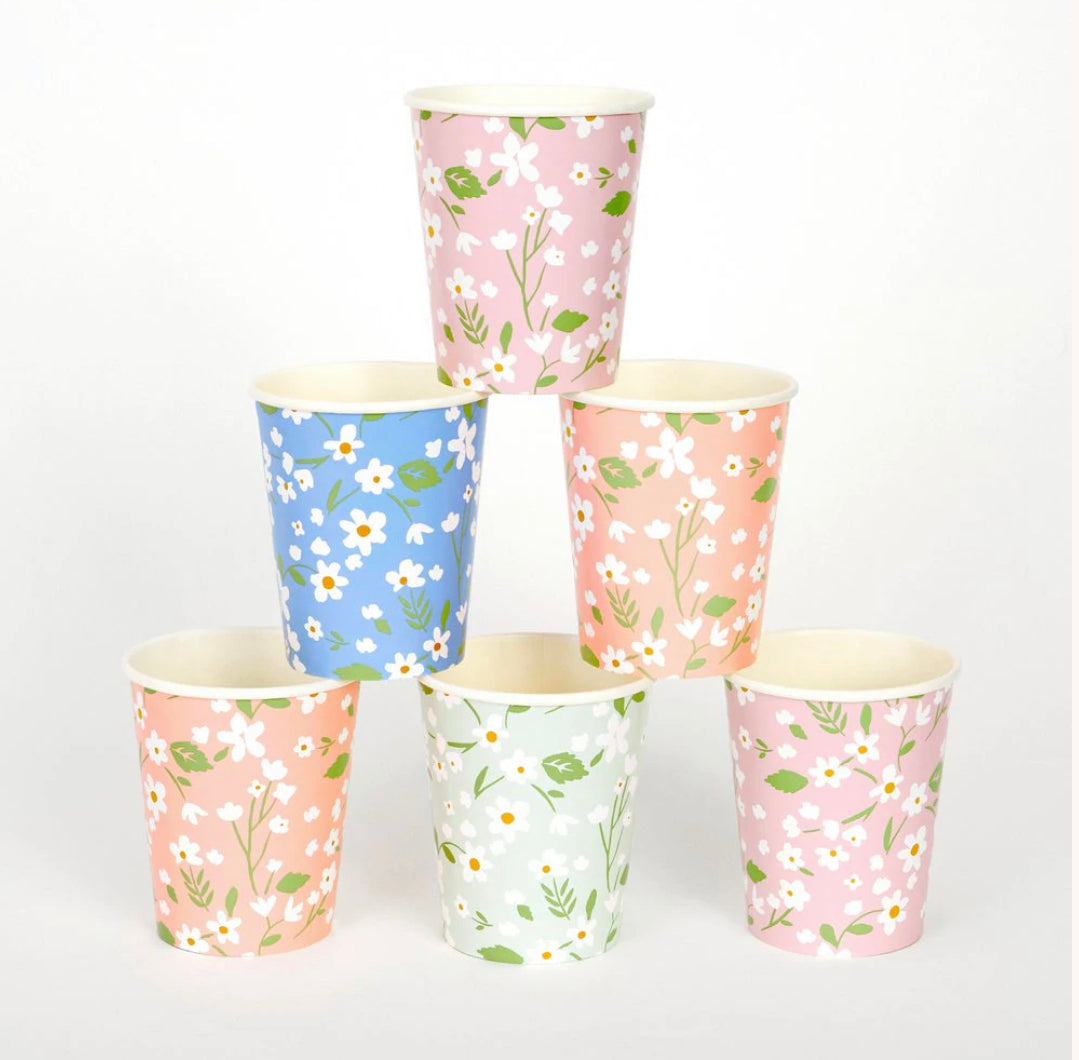 Ditsy floral cups
